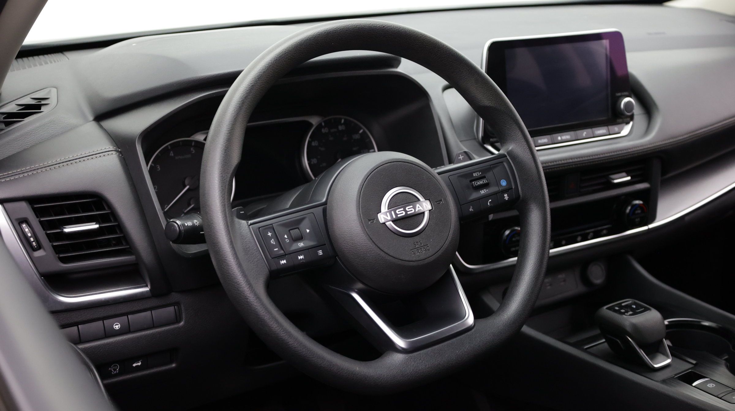 Used 2024 Nissan Rogue SV AWD/4WD image 11