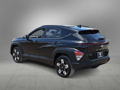 Certified 2025 Hyundai Kona SEL AWD/4WD image 6