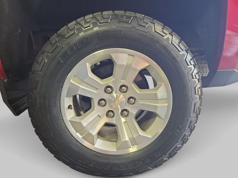 Used 2018 Chevrolet Silverado 1500 LT w/ All Star Edition AWD/4WD image 33