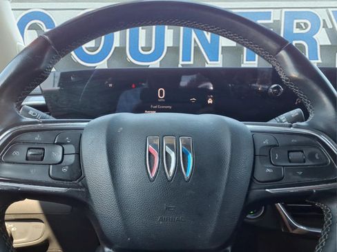 Used 2024 Buick Encore GX Preferred w/ Comfort Package FWD image 17