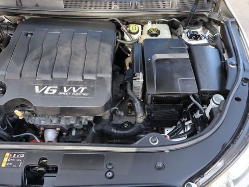 Used 2013 Buick LaCrosse Touring image 41