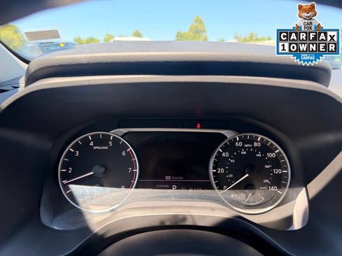 Used 2024 Nissan Rogue SV FWD image 33