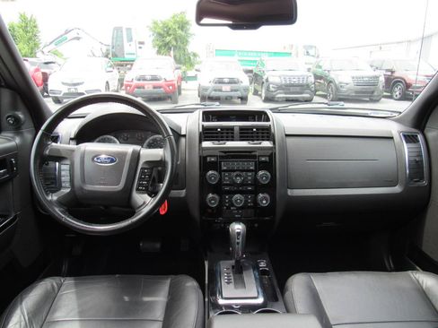 Used 2009 Ford Escape Limited AWD/4WD image 17