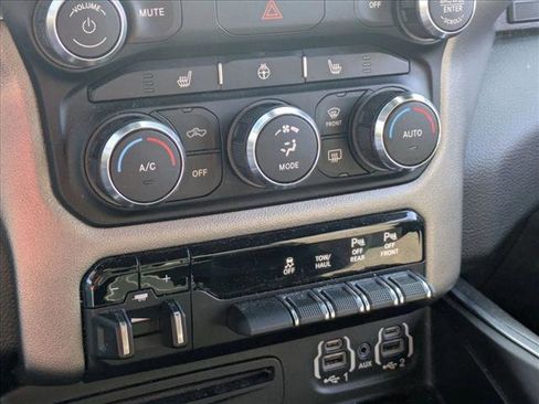 Used 2019 RAM 1500 Big Horn image 12