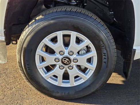 Certified 2024 Toyota Tacoma SR5 image 7