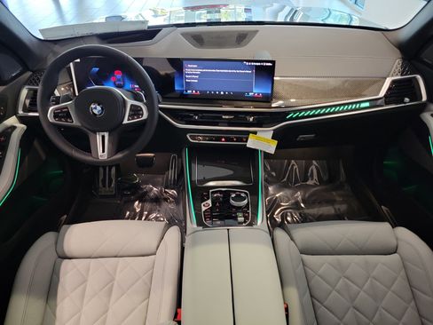 New 2026 BMW X5 M60i image 10