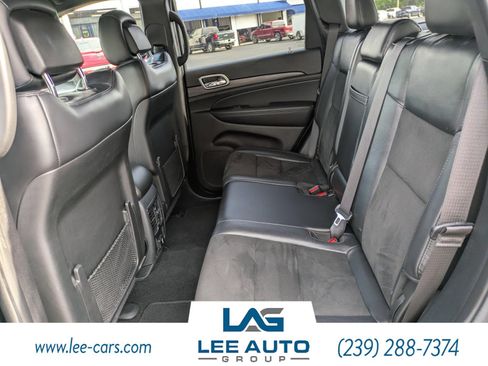 Used 2020 Jeep Grand Cherokee Altitude AWD/4WD image 13
