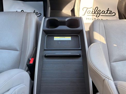Used 2018 Honda Odyssey Elite image 24