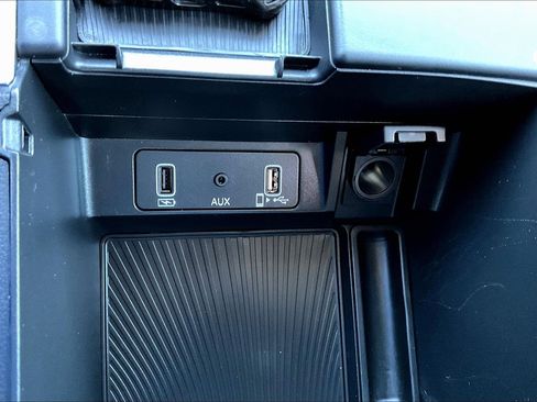 Used 2023 Acura TLX image 26