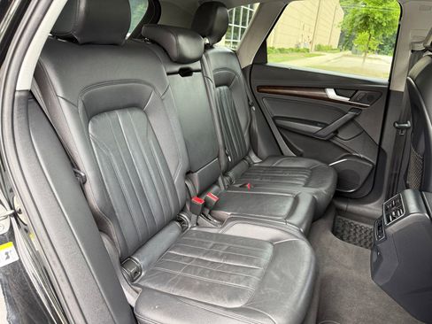 Used 2018 Audi Q5 2.0T Premium Plus w/ Premium Plus Package AWD/4WD image 43
