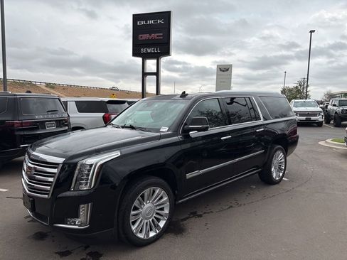 Used 2018 Cadillac Escalade ESV Platinum AWD/4WD image 1