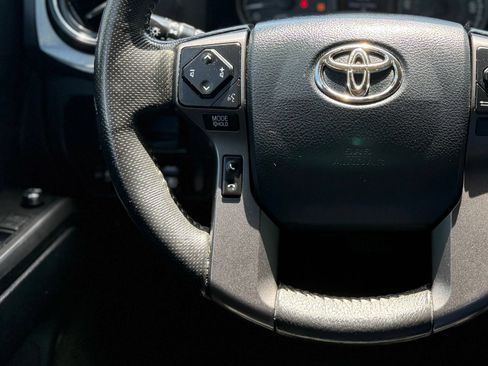 Used 2017 Toyota Tacoma TRD Sport w/ Premium & Technology Package RWD image 26
