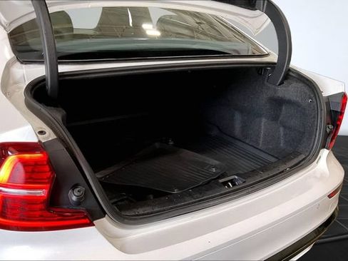 Certified 2024 Volvo S60 B5 Plus AWD/4WD image 6