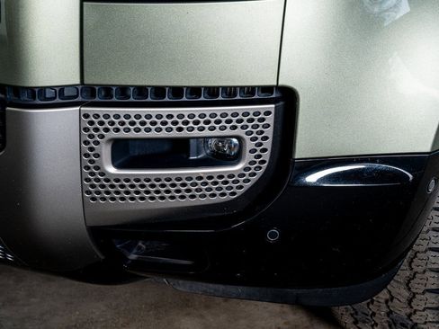 Used 2021 Land Rover Defender 110 X-Dynamic HSE image 13