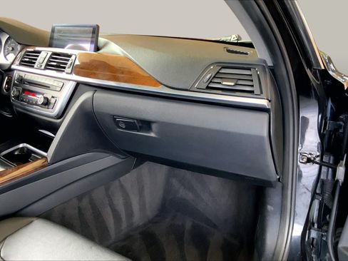 Used 2013 BMW 328i xDrive Sedan AWD/4WD image 19