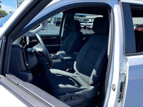 Certified 2023 Chevrolet Silverado 1500 RST AWD/4WD image 18
