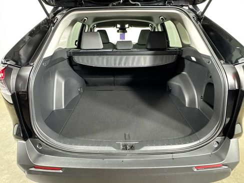 Used 2025 Toyota RAV4 XLE FWD image 30