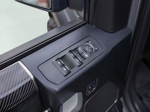 Used 2018 Ford F150 Raptor w/ Equipment Group 802A Luxury AWD/4WD image 27