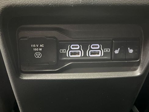 Used 2023 Jeep Grand Cherokee 4WD 4xe image 13