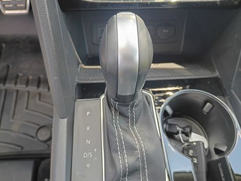 Used 2023 Volkswagen Atlas SEL Premium AWD/4WD image 28