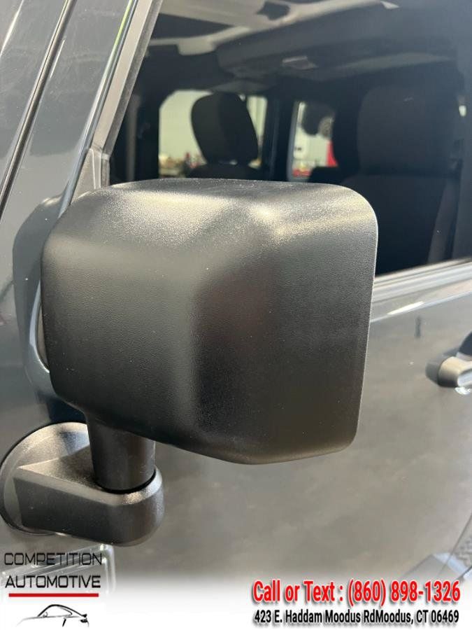 Used 2018 Jeep Wrangler Unlimited Sport S AWD/4WD image 21