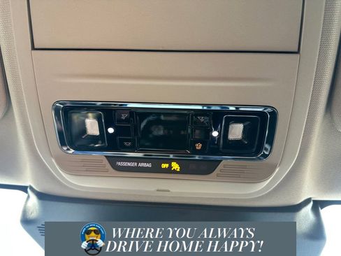 New 2026 Lincoln Corsair Premiere image 21