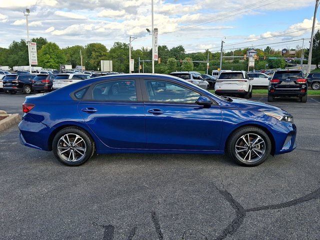 Used 2022 Kia Forte LXS w/ LXS Technology Package FWD image 9