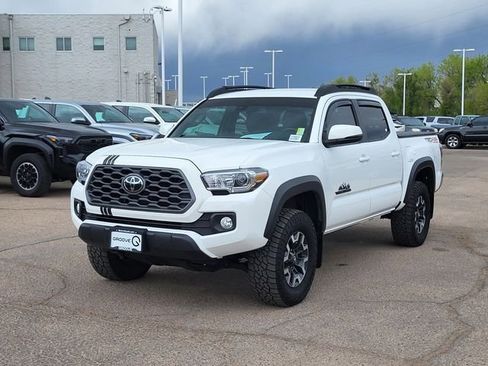 Used 2022 Toyota Tacoma TRD Off-Road AWD/4WD image 1