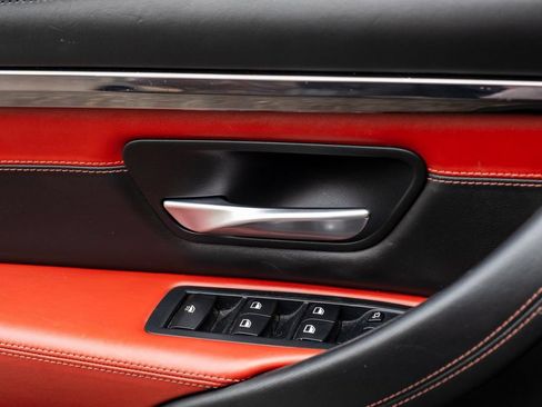 Used 2016 BMW M4 Convertible RWD image 12