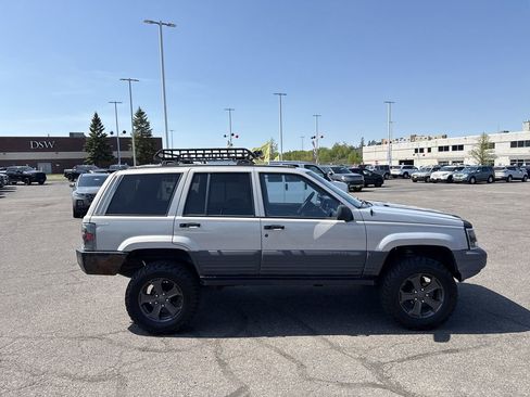 Used 1996 Jeep Grand Cherokee Laredo AWD/4WD image 4