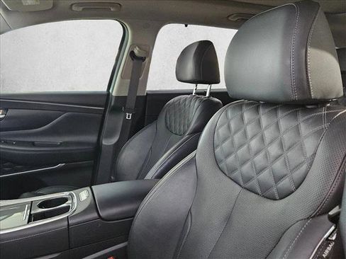 Used 2022 Hyundai Santa Fe Limited image 22