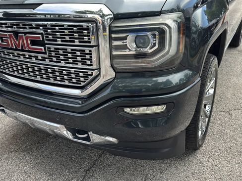 Used 2017 GMC Sierra 1500 Denali w/ Denali Ultimate Package AWD/4WD image 38