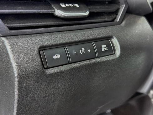 Used 2024 Nissan Altima 2.5 SV FWD image 33