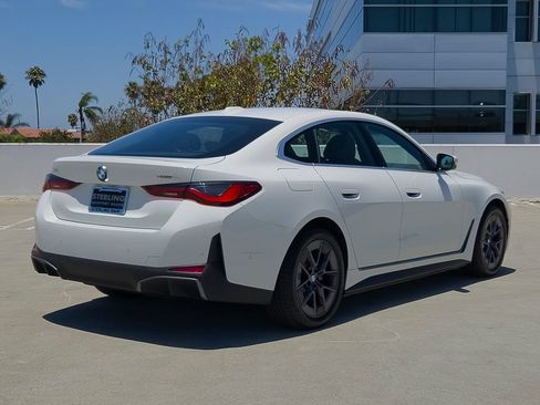 New 2026 BMW i4 eDrive40 w/ Parking Assistance Package RWD image 19