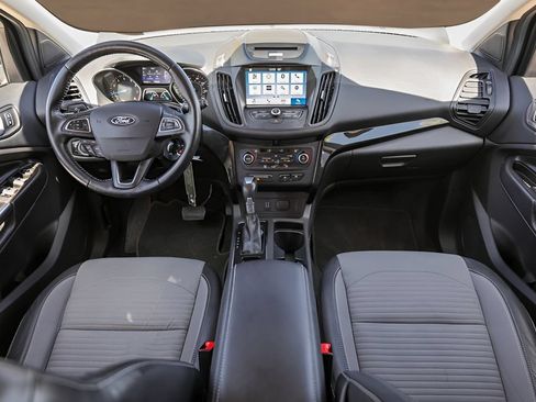 Used 2017 Ford Escape SE w/ Equipment Group 201A FWD image 24