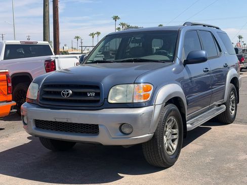 Used 2003 Toyota Sequoia SR5 RWD image 2