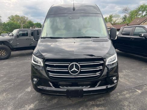 Used 2020 Mercedes-Benz Sprinter 3500 image 2