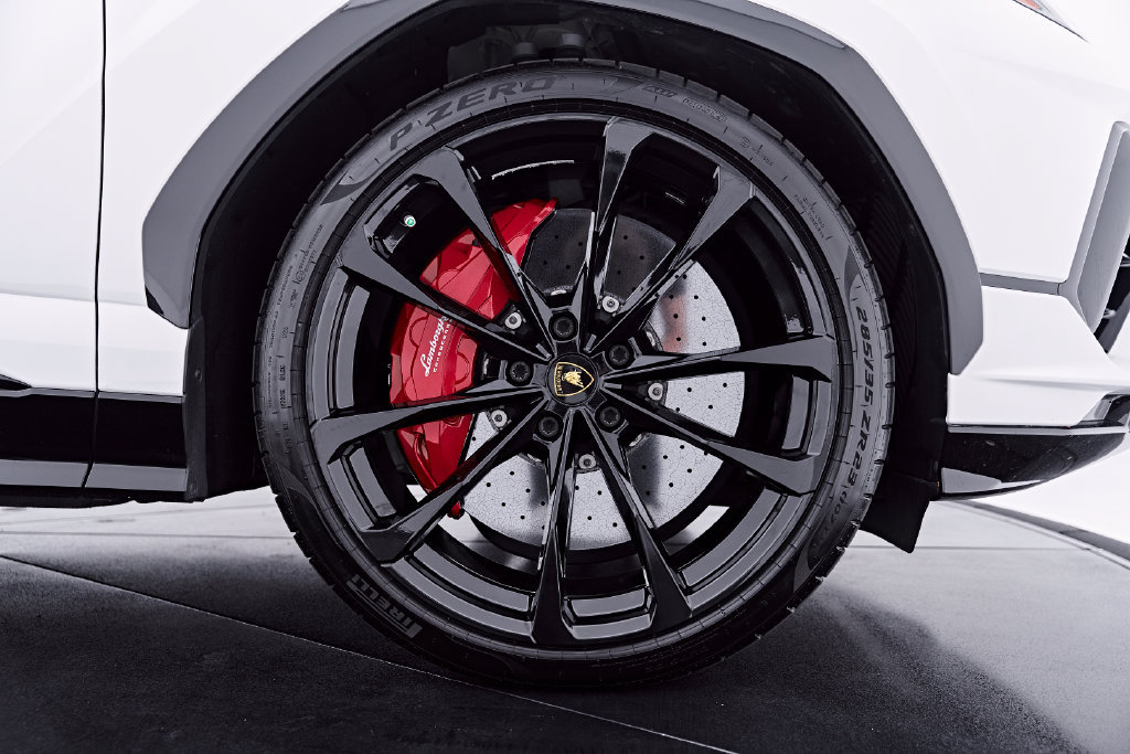 Used 2023 Lamborghini Urus S AWD/4WD image 29