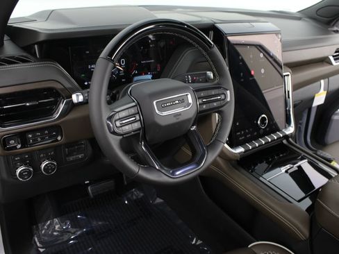 New 2026 GMC Yukon XL Denali Ultimate AWD/4WD image 11