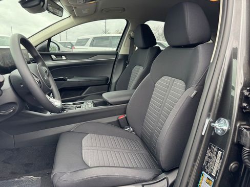 New 2026 Kia K5 LXS image 13