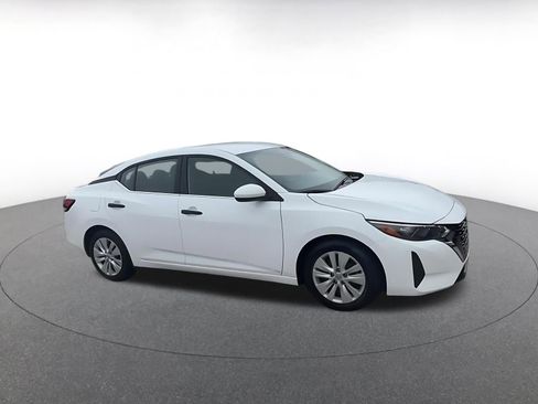 Used 2025 Nissan Sentra S image 2