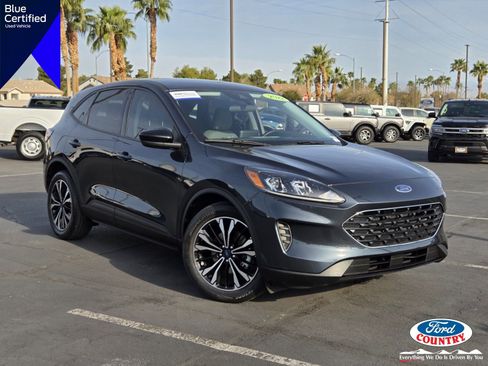Certified 2022 Ford Escape SE w/ SE Sport Appearance Package image 1