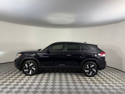 Used 2025 Volkswagen Atlas Cross Sport SE AWD/4WD image 11