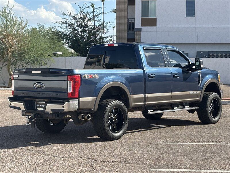 Used 2017 Ford F350 Lariat w/ Lariat Value Package AWD/4WD image 4