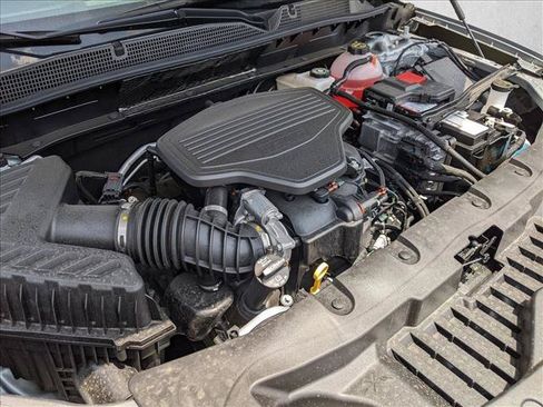 New 2025 Chevrolet Blazer RS w/ LPO, 'HIT The Road' Package FWD image 17
