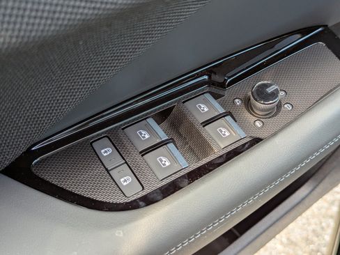 New 2026 Audi Q3 quattro 2.0T AWD/4WD image 17