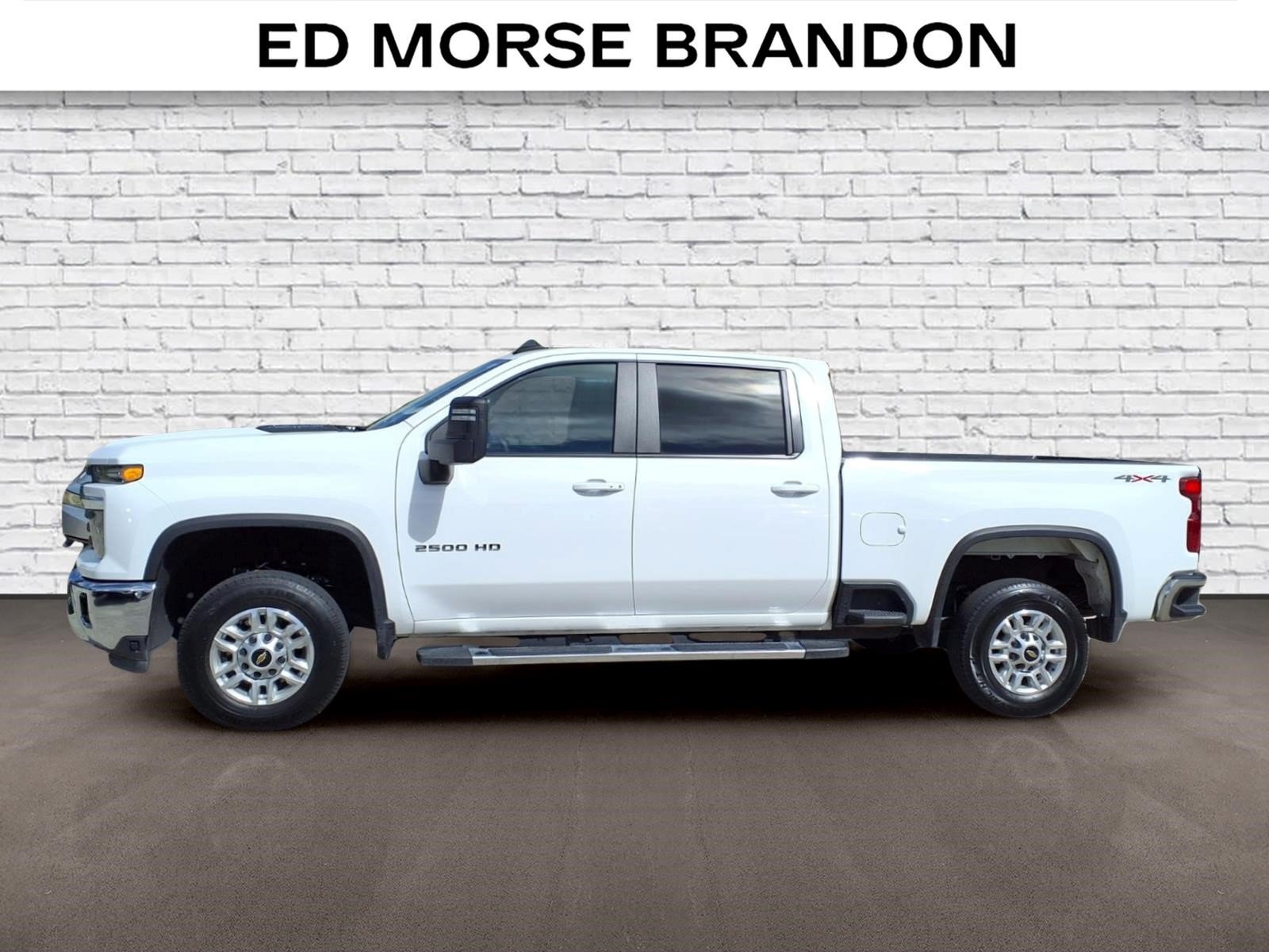 Used 2025 Chevrolet Silverado 2500 LT w/ Convenience Package AWD/4WD image 2