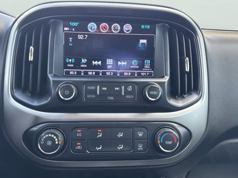 Used 2017 Chevrolet Colorado LT w/ LT Convenience Package RWD image 25
