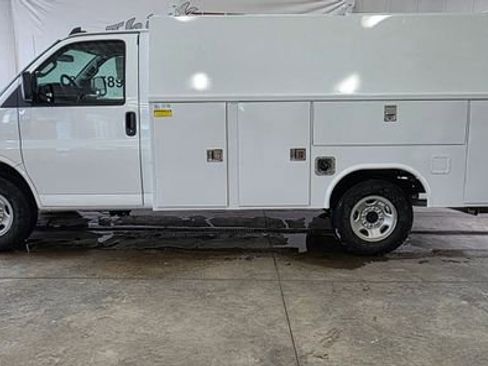 New 2026 Chevrolet Express 3500 w/ Power Convenience Package RWD image 2