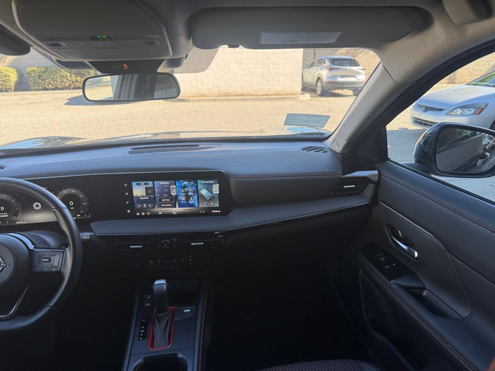 Used 2026 Nissan Kicks SR FWD image 34